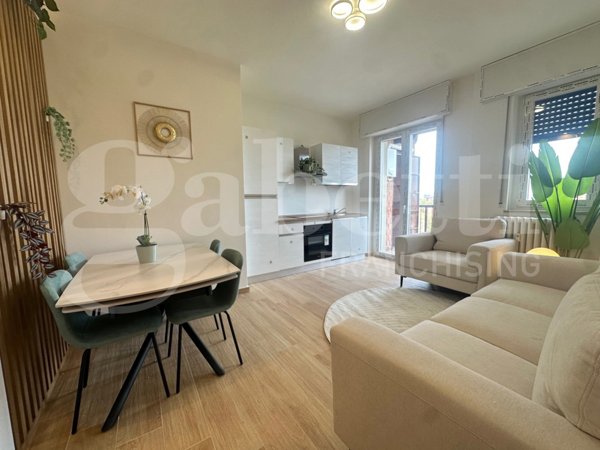 appartamento in vendita a Milano in zona Famagosta