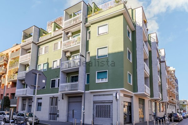appartamento in vendita a Milano in zona Vigentino