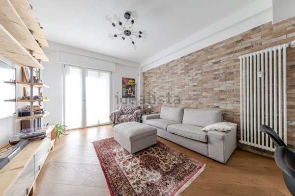 appartamento in vendita a Milano in zona Vigentino