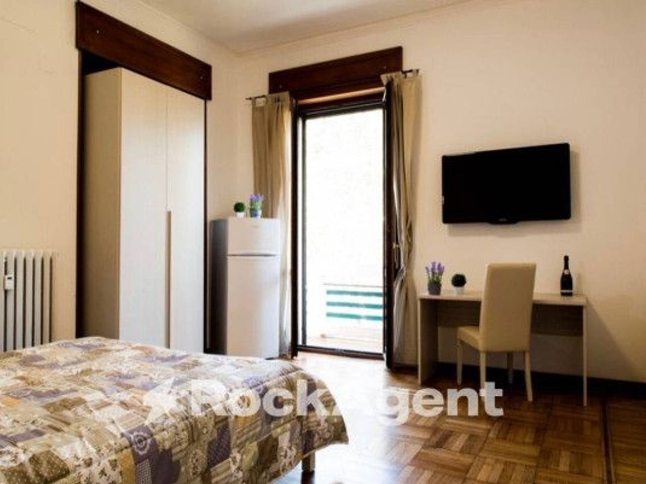 appartamento in vendita a Milano in zona Montalbino