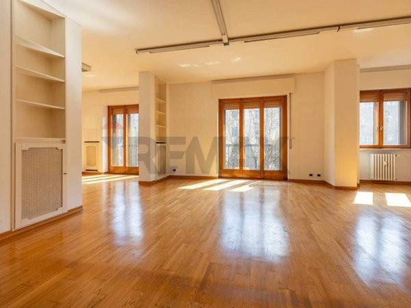 appartamento in vendita a Milano in zona Porta Nuova