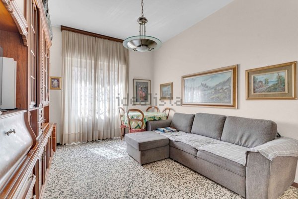 appartamento in vendita a Milano in zona Ronchetto sul Naviglio