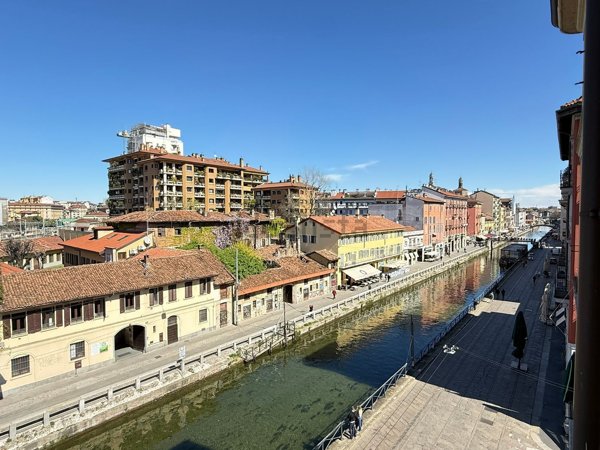 appartamento in vendita a Milano in zona Porta Genova
