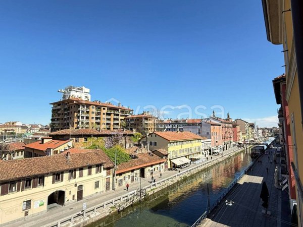 appartamento in vendita a Milano in zona Porta Genova