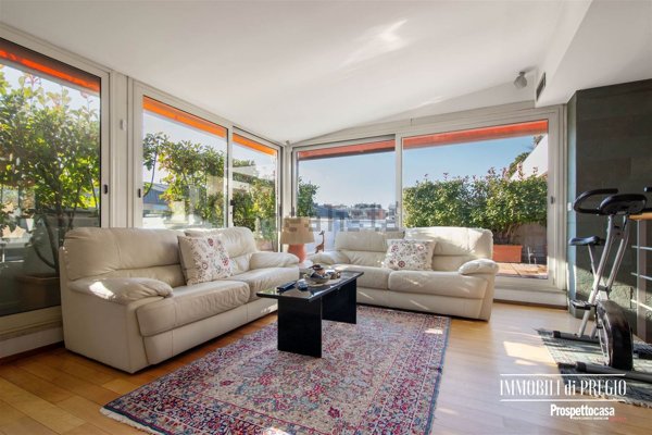 appartamento in vendita a Milano in zona Famagosta