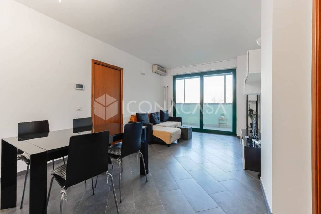 appartamento in vendita a Milano in zona Crescenzago