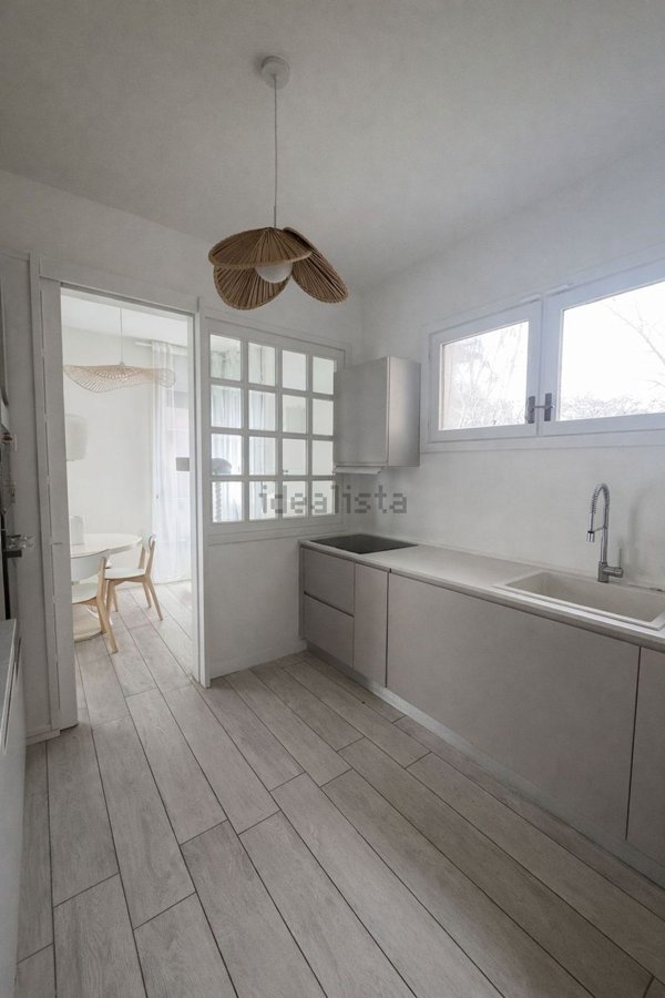 appartamento in vendita a Milano in zona Lorenteggio