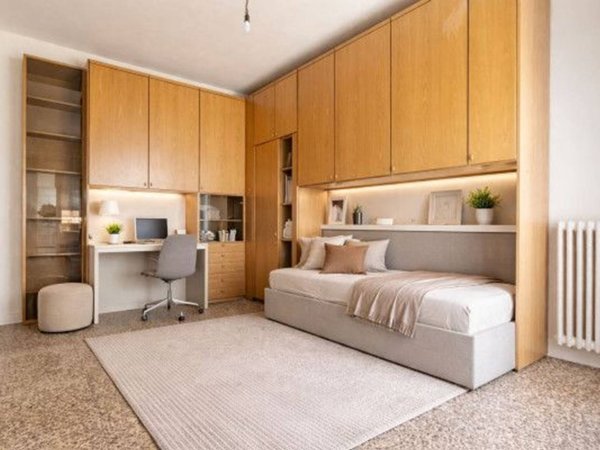 appartamento in vendita a Milano in zona Lorenteggio