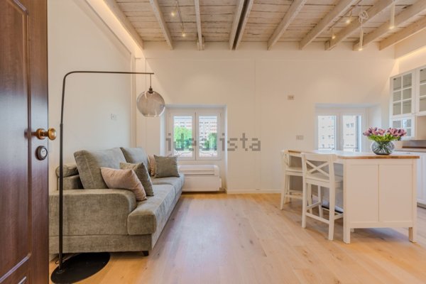 appartamento in vendita a Milano in zona Isola