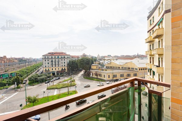 appartamento in vendita a Milano in zona Casoretto