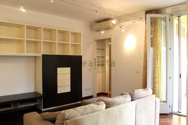 appartamento in vendita a Milano in zona Isola