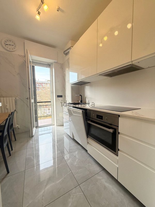 appartamento in vendita a Milano in zona Famagosta