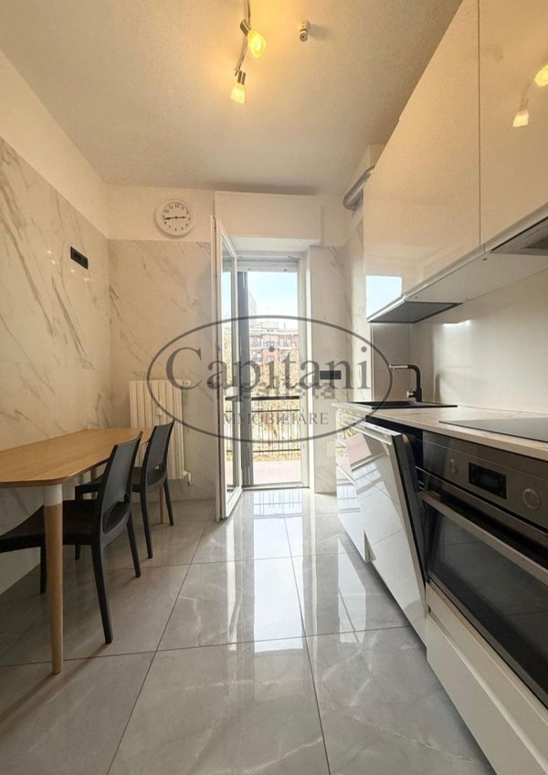 appartamento in vendita a Milano in zona Famagosta