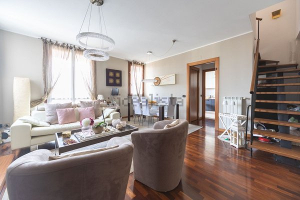 appartamento in vendita a Milano in zona Gorla