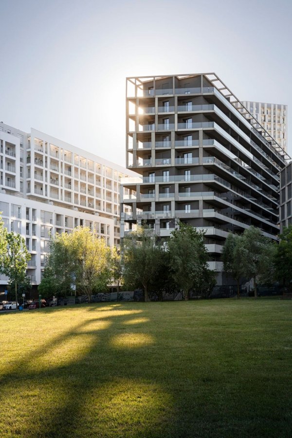 appartamento in vendita a Milano in zona Molino Dorino