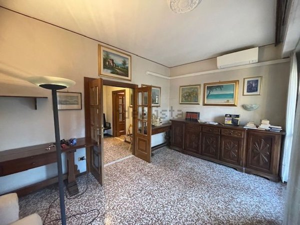 appartamento in vendita a Milano in zona Gallaratese