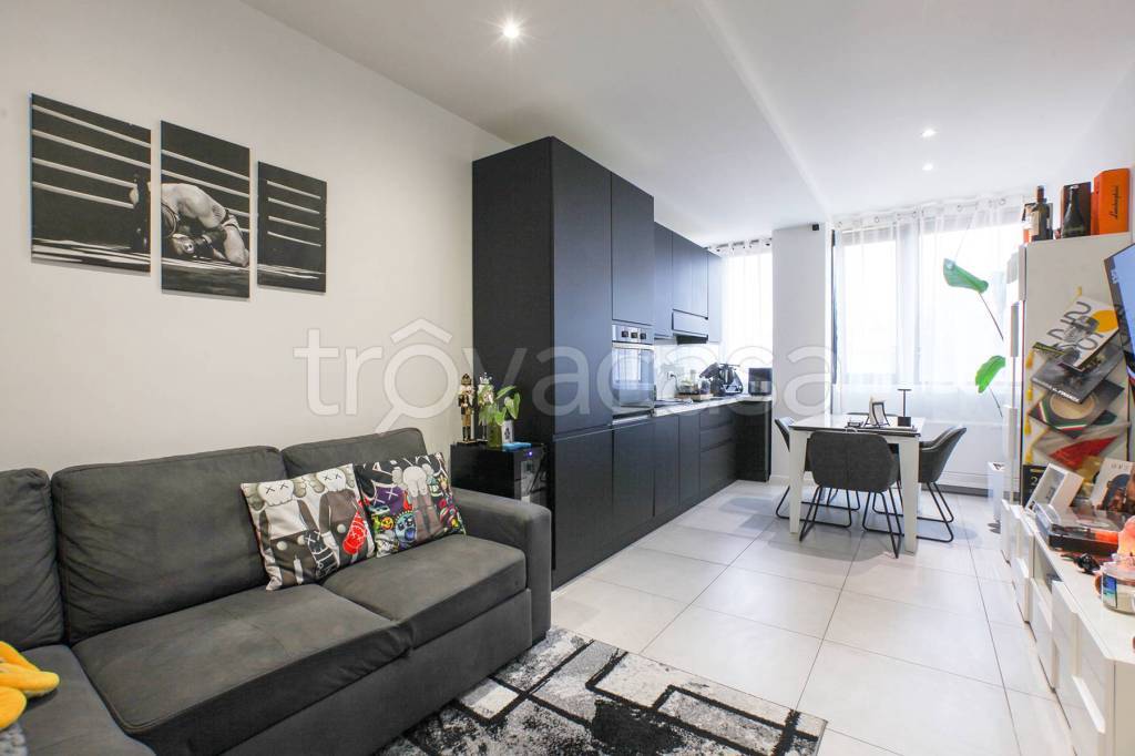 appartamento in vendita a Milano in zona Vigentino