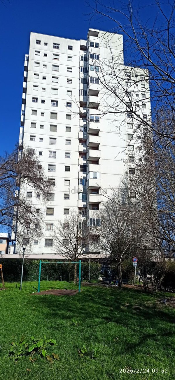 appartamento in vendita a Milano in zona Gratosoglio