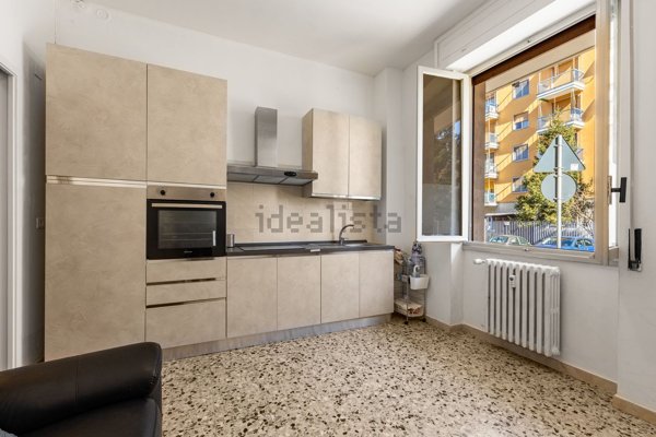 appartamento in vendita a Milano in zona Baggio
