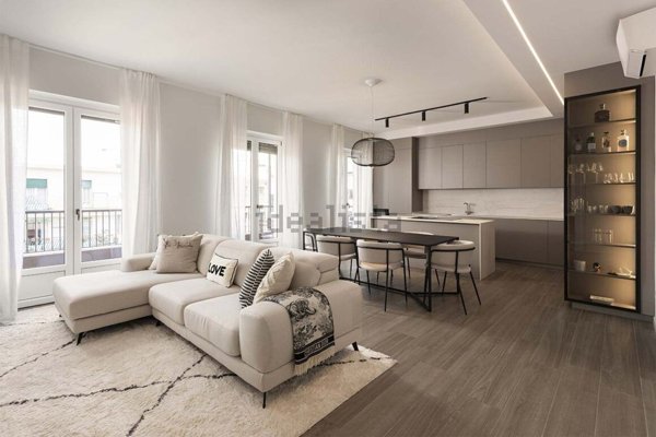 appartamento in vendita a Milano in zona Vigentino