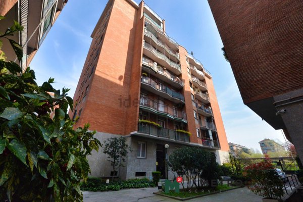 appartamento in vendita a Milano in zona Crescenzago