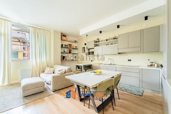 appartamento in vendita a Milano in zona Vigentino