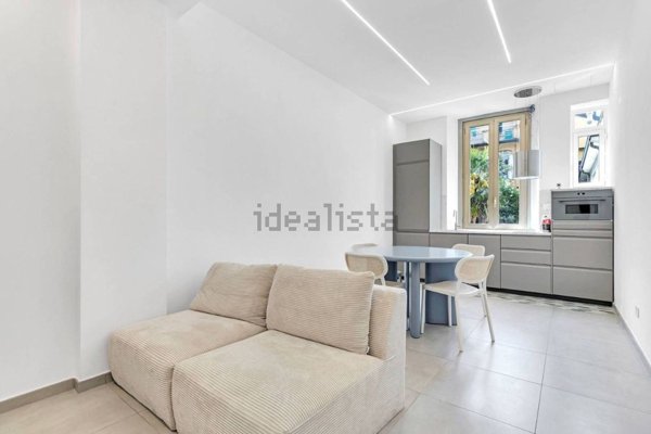 appartamento in vendita a Milano in zona Isola