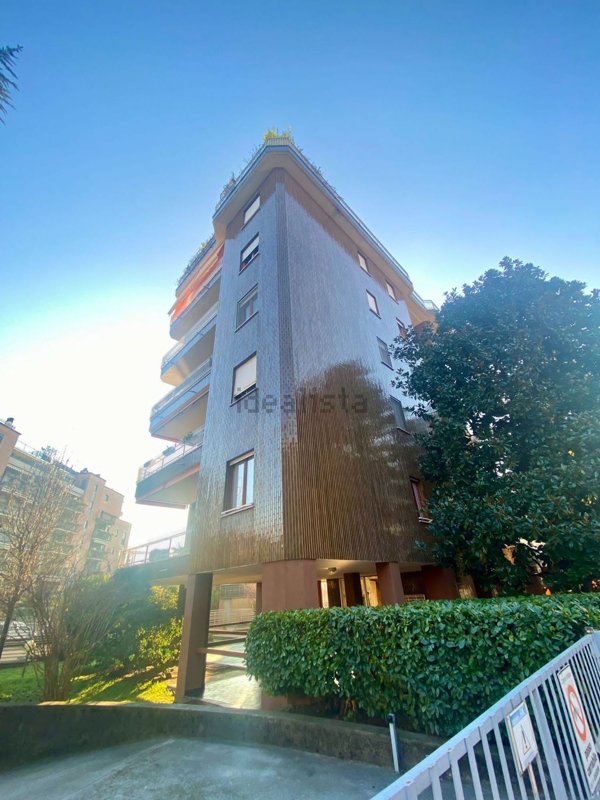 appartamento in vendita a Milano in zona Barona