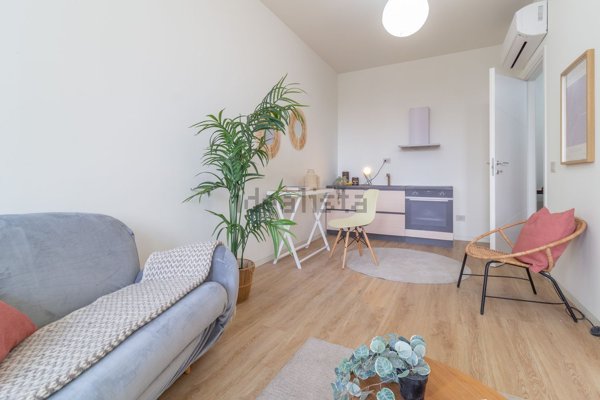 appartamento in vendita a Milano in zona Vigentino