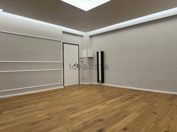 appartamento in vendita a Milano in zona Cinque Giornate