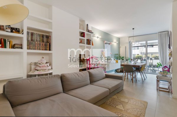 appartamento in vendita a Milano in zona Lambrate