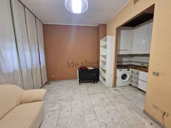 appartamento in vendita a Milano in zona Centro Direzionale