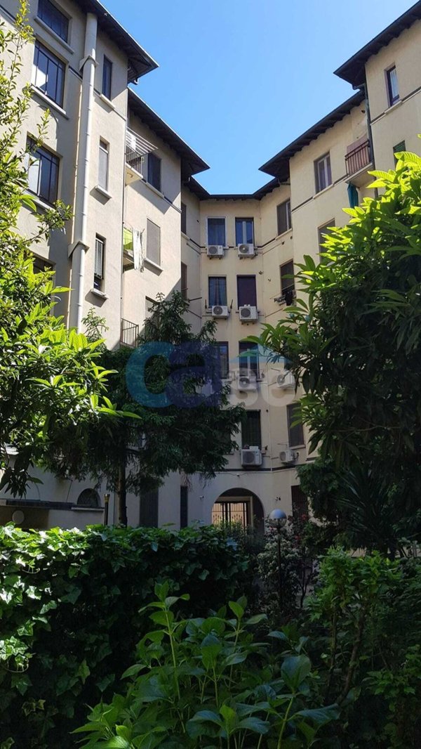 appartamento in vendita a Milano in zona Corvetto