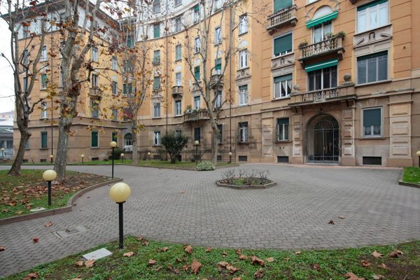 appartamento in vendita a Milano in zona Piazzale Lodi