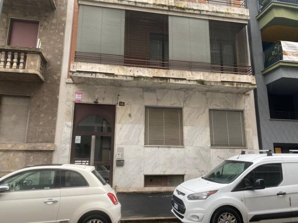 bivano in vendita a Milano in zona Solari