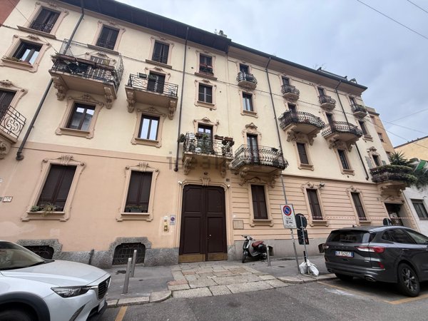 appartamento in vendita a Milano in zona Cinque Giornate