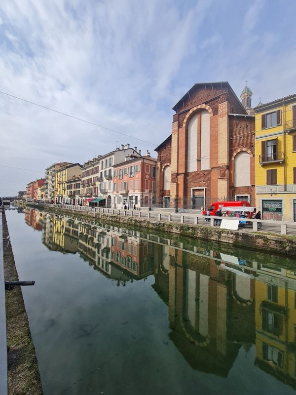 appartamento in vendita a Milano in zona Porta Genova
