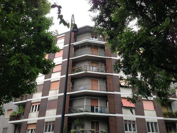 appartamento in vendita a Milano in zona Piazzale Lodi