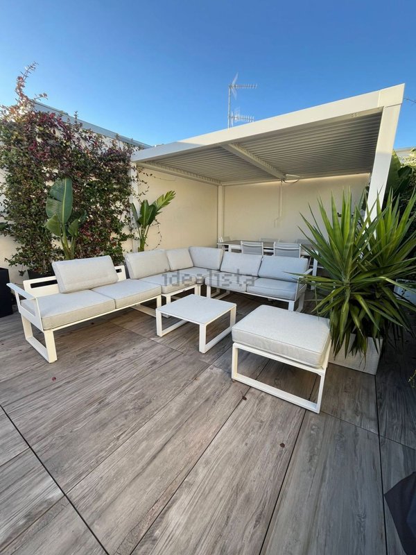 appartamento in vendita a Milano in zona Lorenteggio