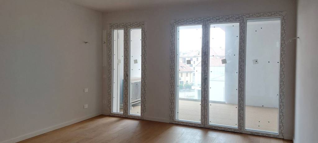 appartamento in vendita a Milano in zona Adriano