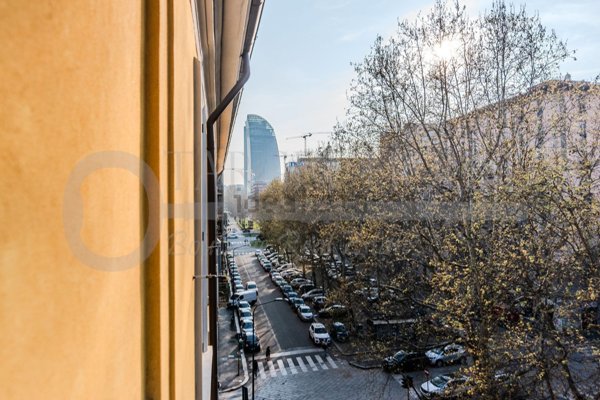 appartamento in vendita a Milano in zona Sempione