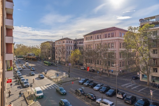 appartamento in vendita a Milano in zona Porta Volta