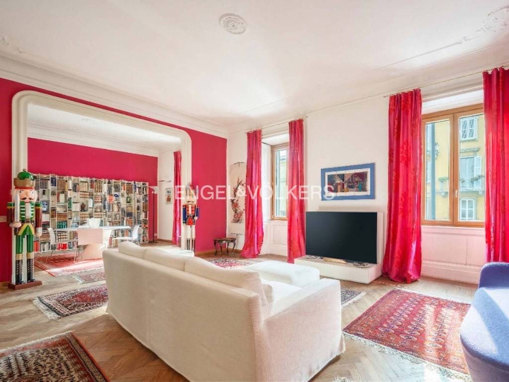 appartamento in vendita a Milano in zona Centro Direzionale