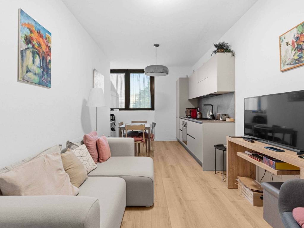 appartamento in vendita a Milano in zona Vigentino