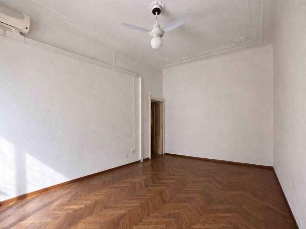 appartamento in vendita a Milano in zona Città Studi