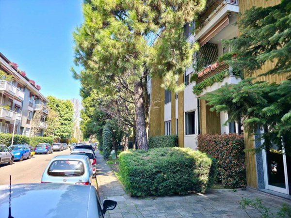 appartamento in vendita a Milano in zona Maggiolina