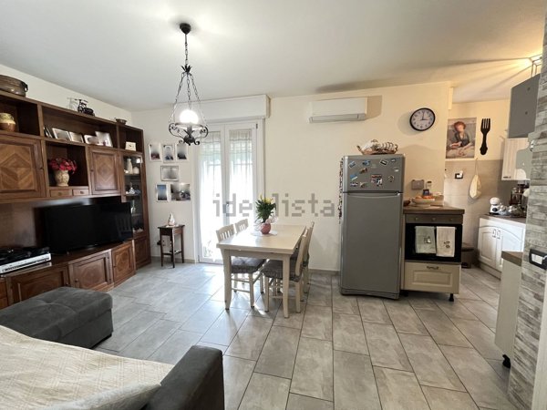 appartamento in vendita a Milano in zona Baggio