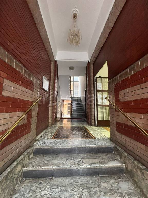 appartamento in vendita a Milano in zona Stazione Centrale