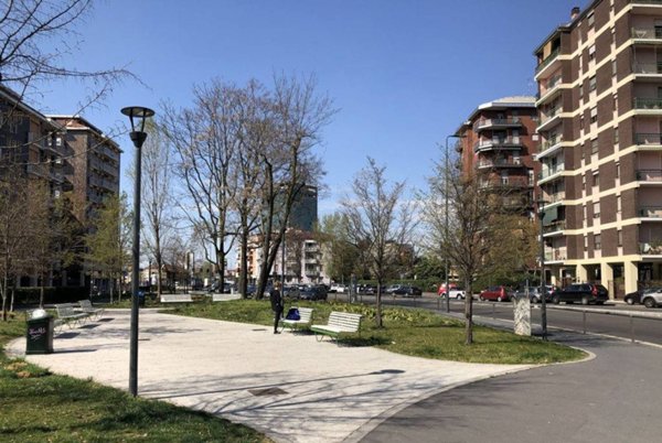 appartamento in vendita a Milano in zona Barona