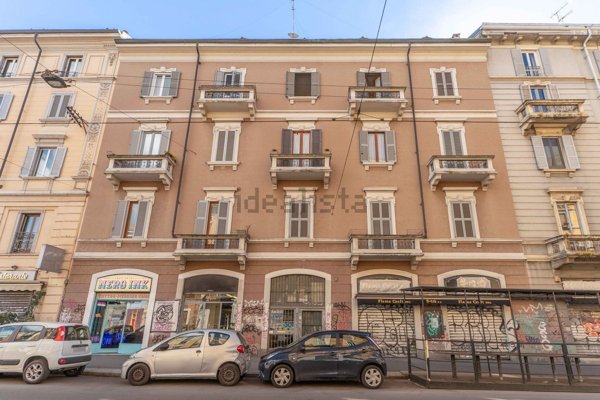 appartamento in vendita a Milano in zona Porta Genova